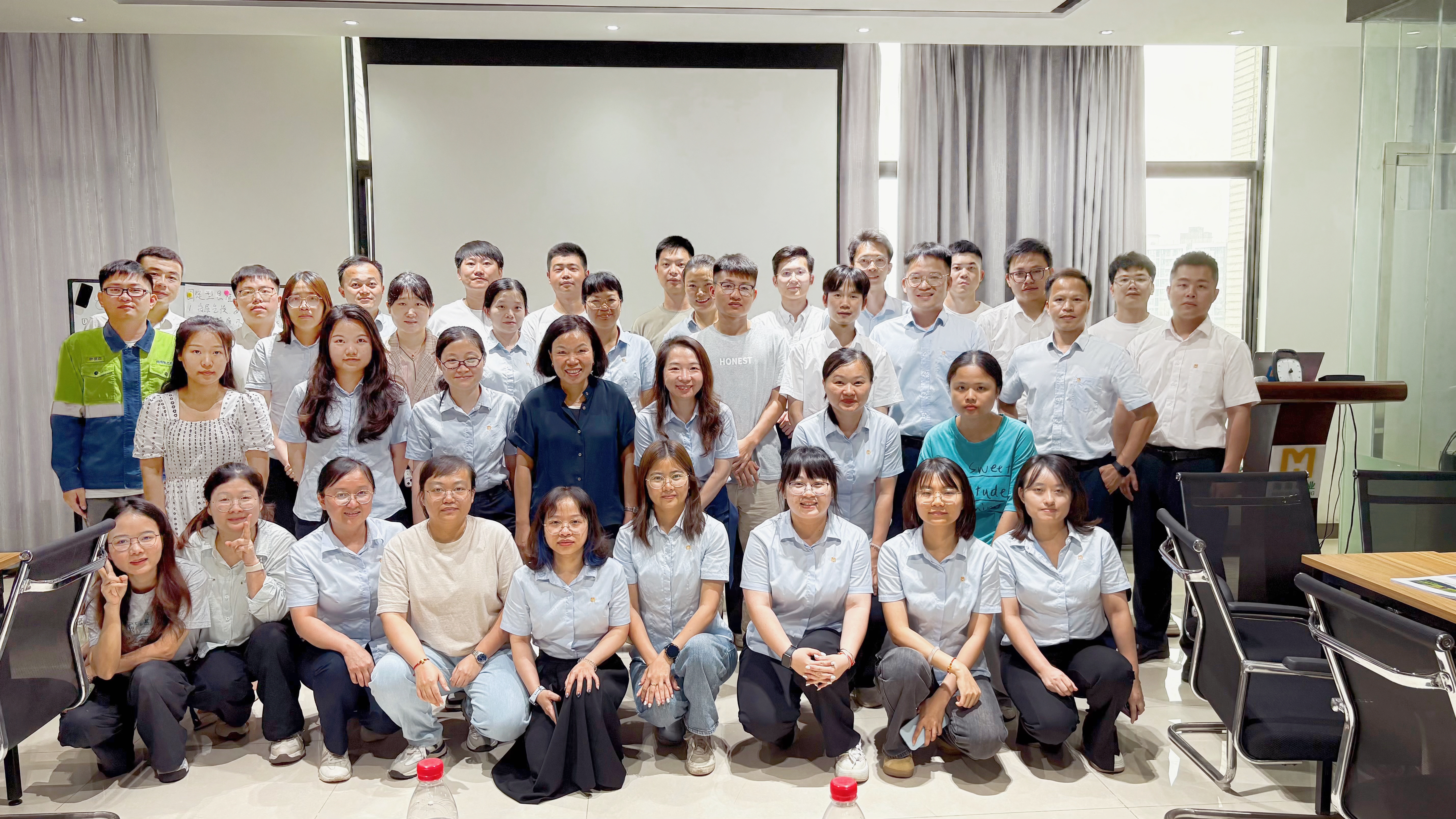 聚焦能力提升丨海南礦業(yè)舉辦“擁抱成長思維，重塑職場未來”工作坊